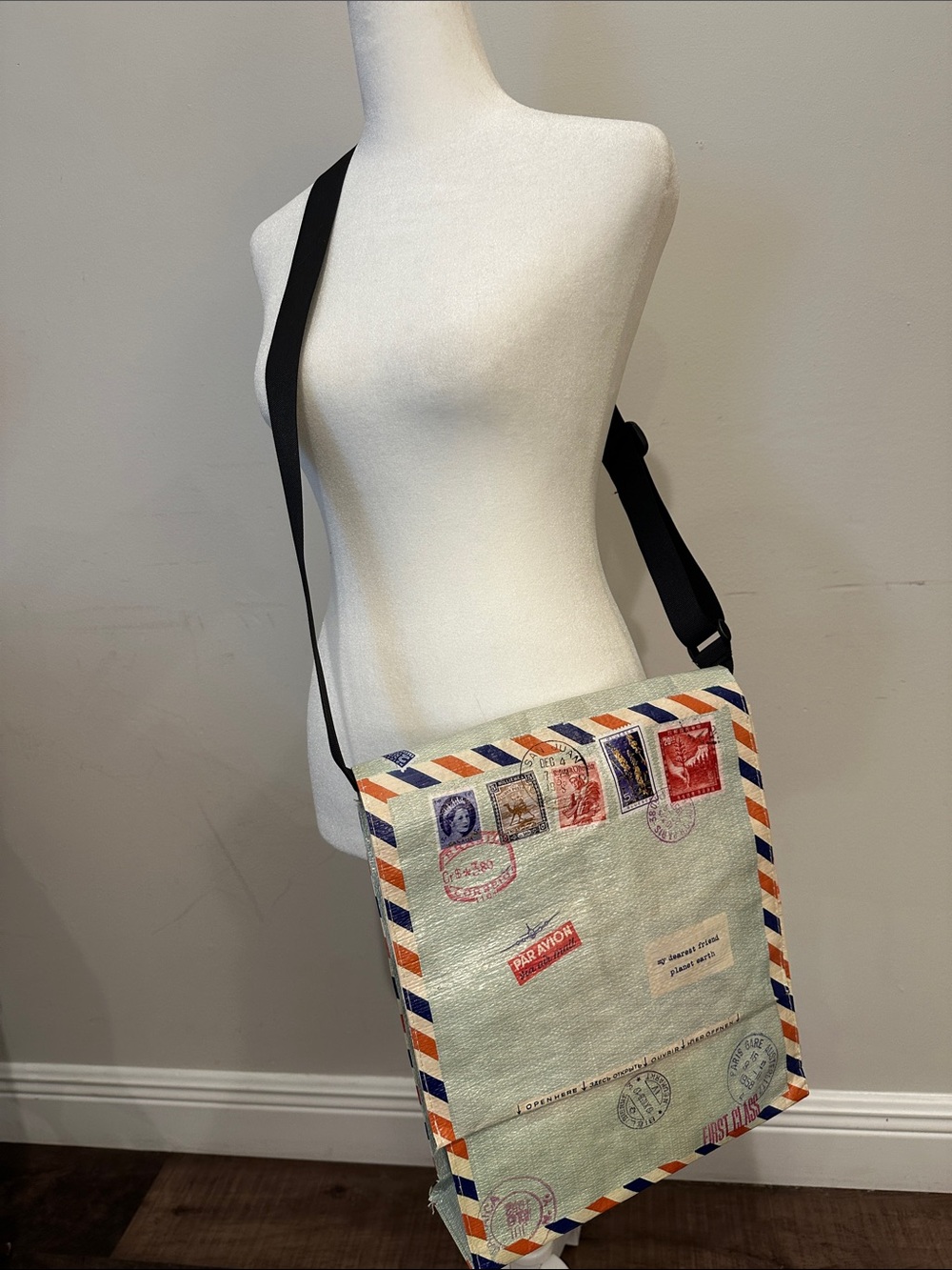 Blue Q airmail messenger bag